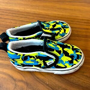Vans Toddler Slip On’s Sharks Size 7